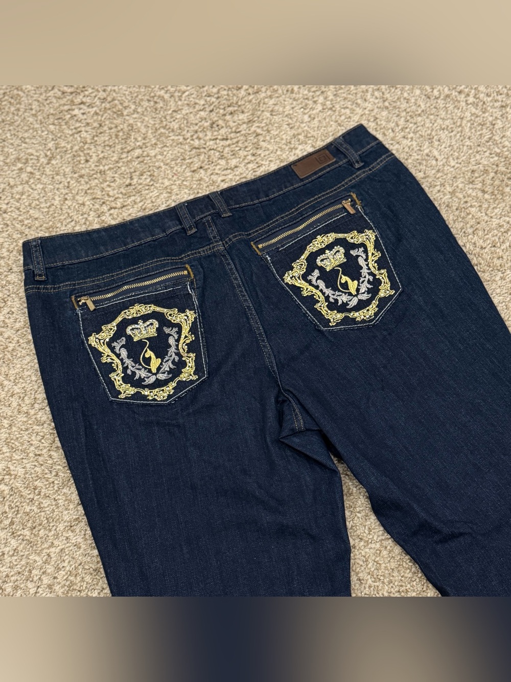 Y2K mcbling babyphat cat design butt pocket Liz Claiborne jeans